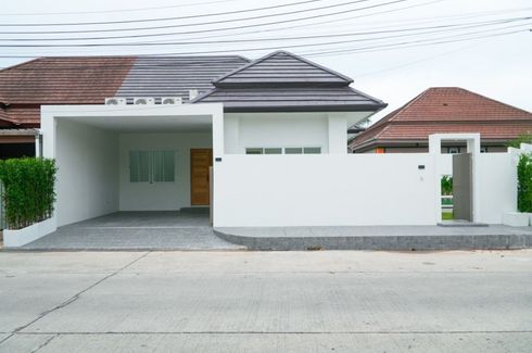 3 Bedroom Townhouse for sale in Wichit, Phuket