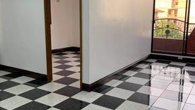 12 Bedroom Commercial for sale in Urdaneta, Metro Manila near MRT-3 Ayala