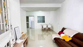 3 Bedroom Townhouse for sale in Samae Dam, Bangkok