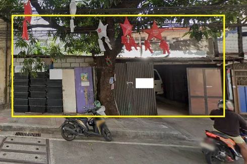 Land for sale in Pinyahan, Metro Manila near MRT-3 Kamuning