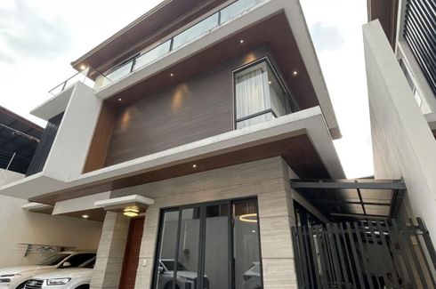 7 Bedroom Townhouse for sale in Mariana, Metro Manila near LRT-2 Gilmore
