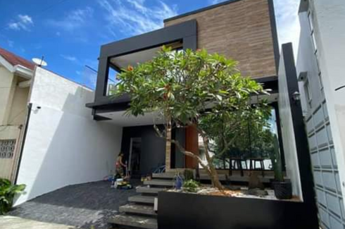 5 Bedroom House for rent in Teheran St. Multinational Village Paranaque City, Don Bosco, Metro Manila near LRT-1 Bambang