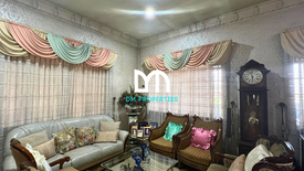 5 Bedroom House for sale in Blue Ridge A, Metro Manila