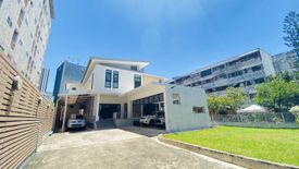4 Bedroom House for sale in Sam Sen Nai, Bangkok near BTS Ari