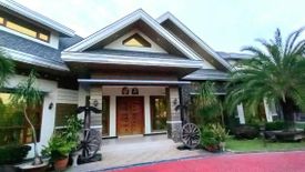 7 Bedroom House for sale in Santo Rosario, Pampanga