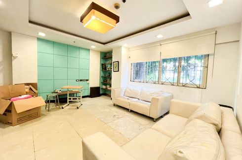 4 Bedroom Condo for sale in McKinley Hill, Metro Manila