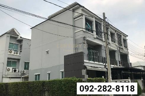 3 Bedroom Townhouse for sale in Phlapphla, Bangkok near MRT Ramkhamhaeng