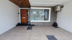 5 Bedroom House for sale in Rosario, Metro Manila