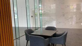 Office for sale in Urdaneta, Metro Manila near MRT-3 Ayala