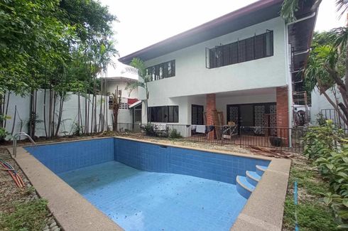 3 Bedroom House for rent in Loyola Heights, Metro Manila near LRT-2 Katipunan