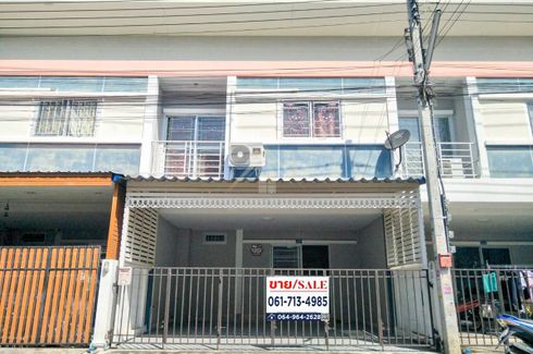 3 Bedroom Townhouse for sale in Tha Mai, Samut Sakhon