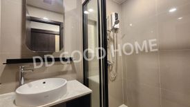 1 Bedroom Condo for sale in XT Huaikhwang, Din Daeng, Bangkok near MRT Huai Khwang