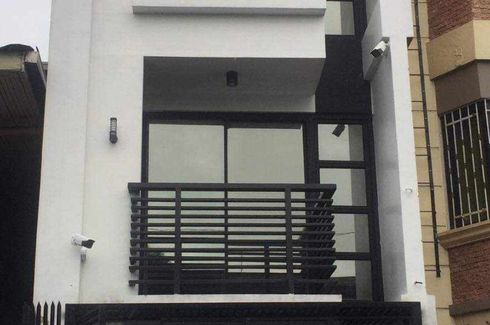 3 Bedroom Townhouse for sale in Barangay 57, Metro Manila near LRT-1 5th Avenue