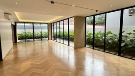 7 Bedroom House for sale in Ugong Norte, Metro Manila