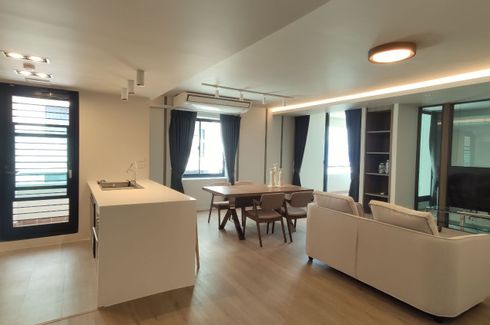 ให้เช่าอพาร์ทเม้นท์ 2 ห้องนอน ใน คลองเตยเหนือ, วัฒนา ใกล้ MRT เพชรบุรี