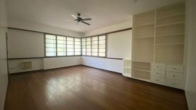 5 Bedroom House for rent in Barangay 97, Metro Manila near MRT-3 Taft Avenue