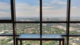 2 Bedroom Condo for sale in San Lorenzo, Metro Manila near MRT-3 Ayala