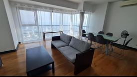 2 Bedroom Condo for sale in San Lorenzo, Metro Manila near MRT-3 Ayala