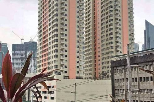Condo for rent in Rockwell, Metro Manila