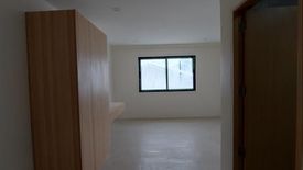 3 Bedroom Townhouse for sale in Talon Dos, Metro Manila