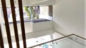 Commercial for sale in Laging Handa, Metro Manila near MRT-3 Kamuning