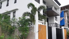 5 Bedroom Townhouse for sale in Batasan Hills, Metro Manila