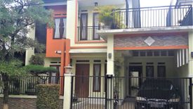 Rumah dijual dengan 3 kamar tidur di Ciputat, Banten