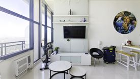 1 Bedroom Condo for sale in Poblacion, Metro Manila