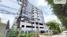 1 Bedroom Condo for sale in Talat Bang Khen, Bangkok