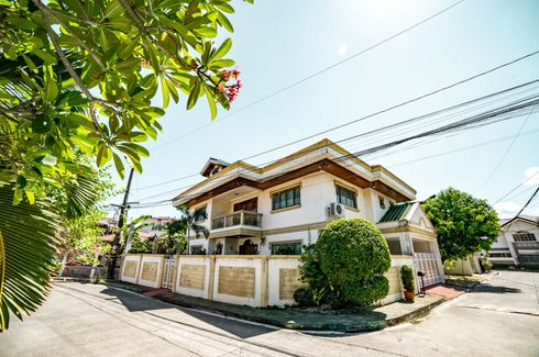 5 Bedroom House for sale in Pulang Lupa Dos, Metro Manila