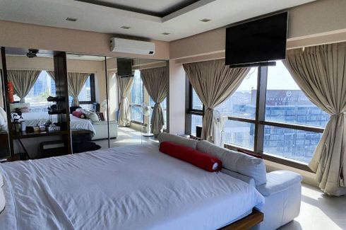 4 Bedroom Condo for sale in San Lorenzo, Metro Manila near MRT-3 Ayala