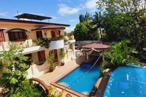 9 Bedroom House for sale in Barandal, Laguna