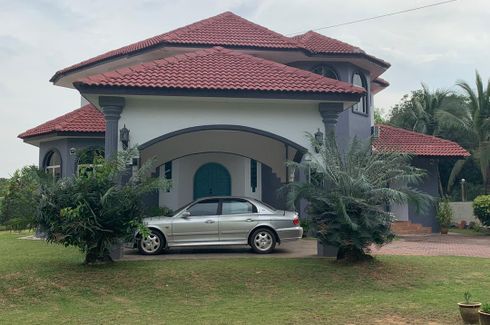4 Bedroom Villa for sale in Sungai Lalang, Kedah