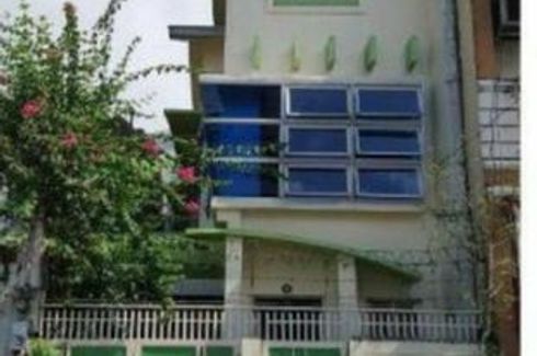 4 Bedroom House for Sale or Rent in Milagrosa, Metro Manila