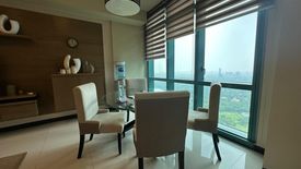 3 Bedroom Condo for rent in 8 Forbestown Centre, Taguig, Metro Manila