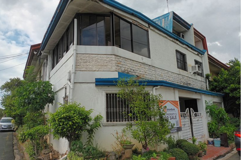 House for sale in Santa Lucia, Metro Manila
