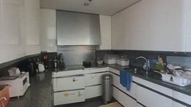 3 Bedroom Condo for rent in Thung Maha Mek, Bangkok near BTS Chong Nonsi