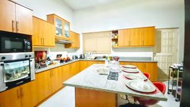 4 Bedroom House for sale in White Plains, Metro Manila