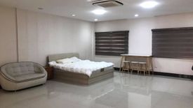 11 Bedroom House for sale in Amsic, Pampanga