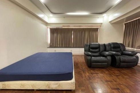 4 Bedroom Apartment for rent in Don Galo, Metro Manila