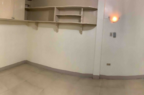 4 Bedroom Warehouse / Factory for rent in Olympia, Metro Manila
