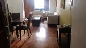 2 Bedroom Condo for rent in San Lorenzo, Metro Manila near MRT-3 Ayala