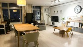 3 Bedroom Condo for sale in Poblacion, Metro Manila