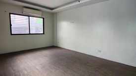 7 Bedroom House for sale in Olympia, Metro Manila