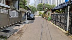 Rumah dijual dengan 3 kamar tidur di Tomang, Jakarta