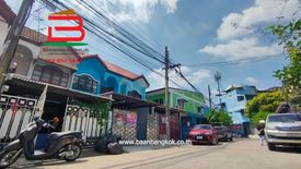 2 Bedroom Townhouse for Sale or Rent in Anusawari, Bangkok near MRT Lat Pla Khao