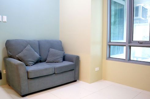1 Bedroom Condo for rent in Salcedo Square, San Lorenzo, Metro Manila