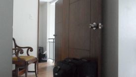 2 Bedroom Condo for sale in San Lorenzo, Metro Manila