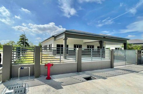 4 Bedroom House for sale in Port Dickson, Negeri Sembilan
