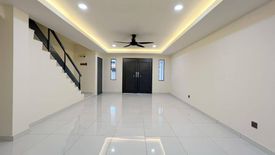4 Bedroom House for sale in Taman Desa Cemerlang, Johor